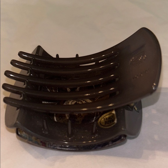 Trendy Boutique Brown Floral Hair Clip - Picture 6 of 7